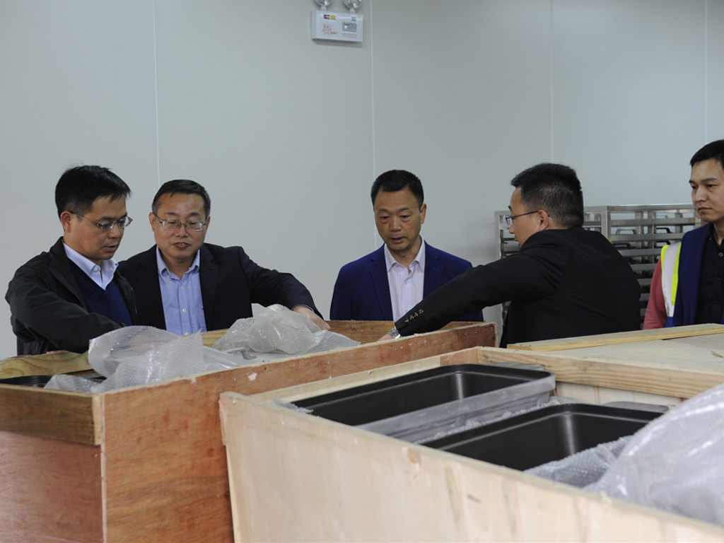 狼人无码精华av午夜精品