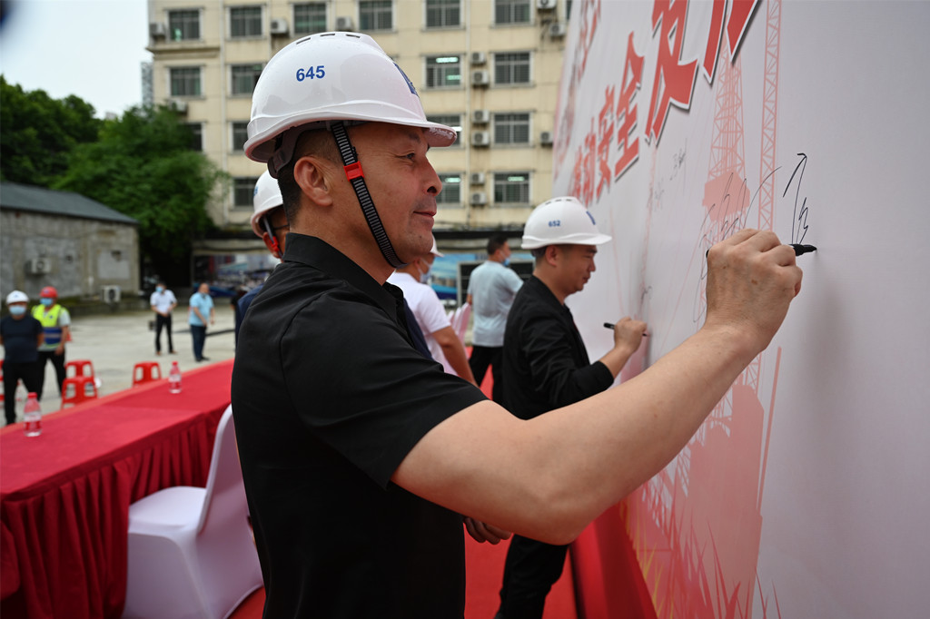 狼人无码精华av午夜精品