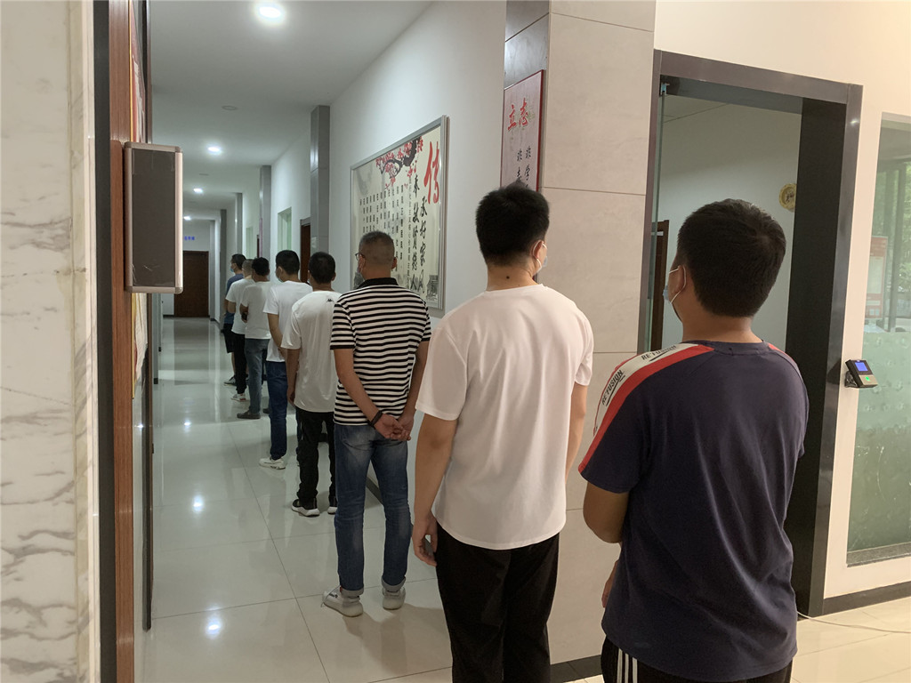 狼人无码精华av午夜精品