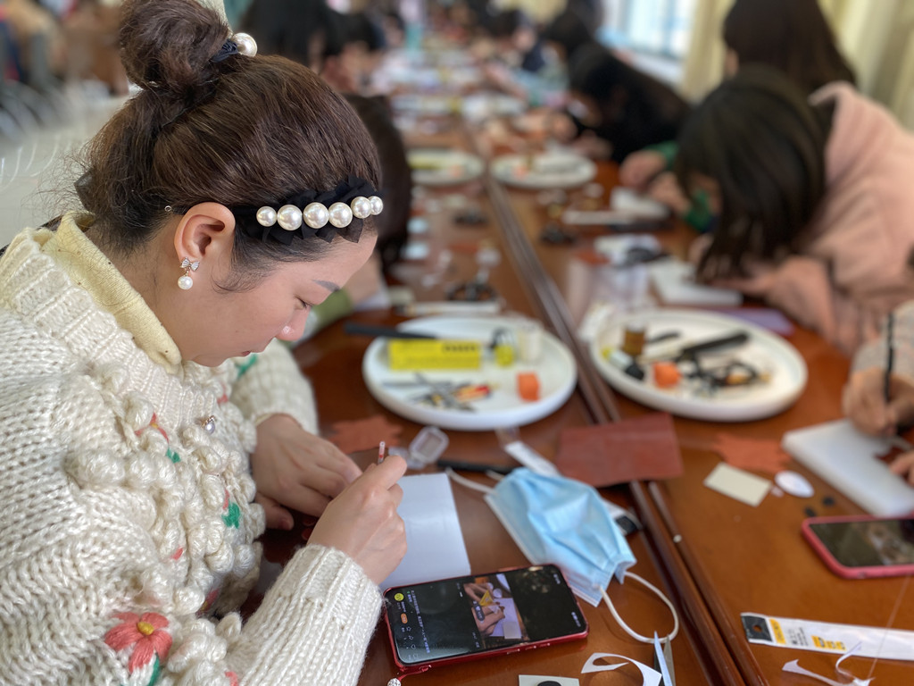 狼人无码精华av午夜精品