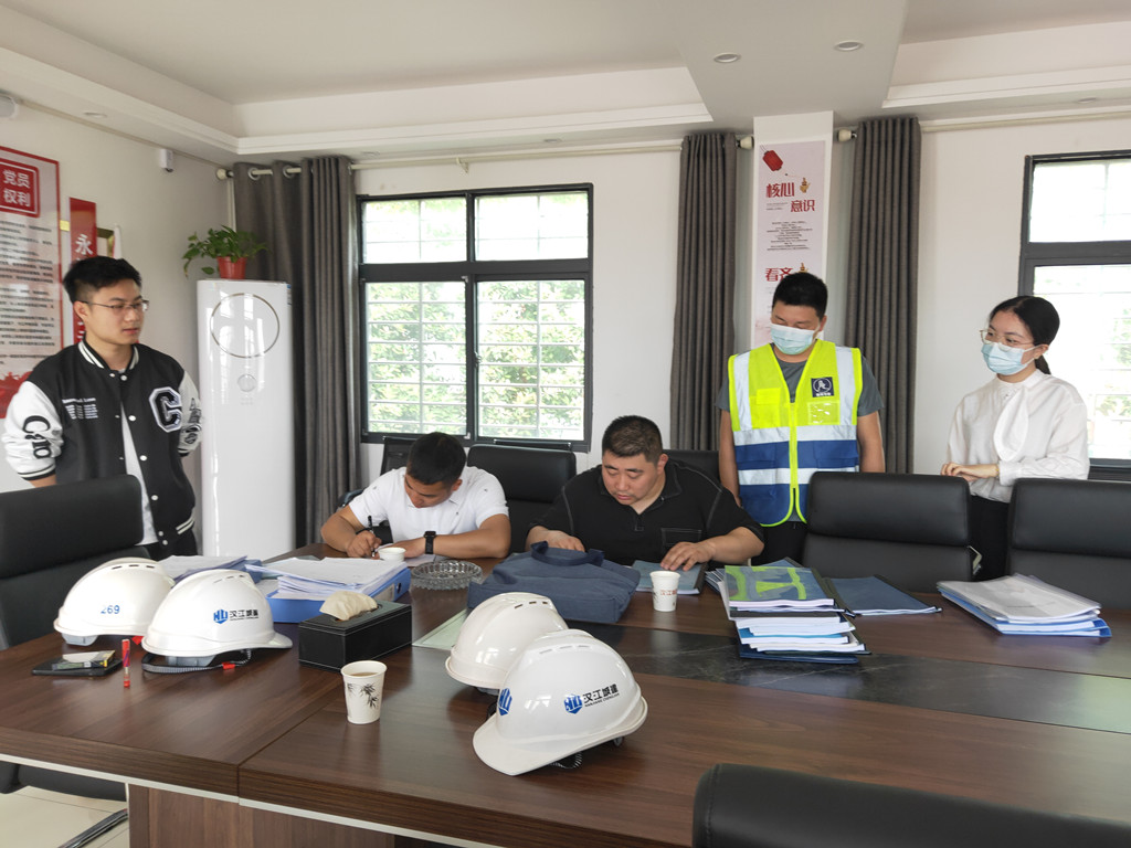 狼人无码精华av午夜精品