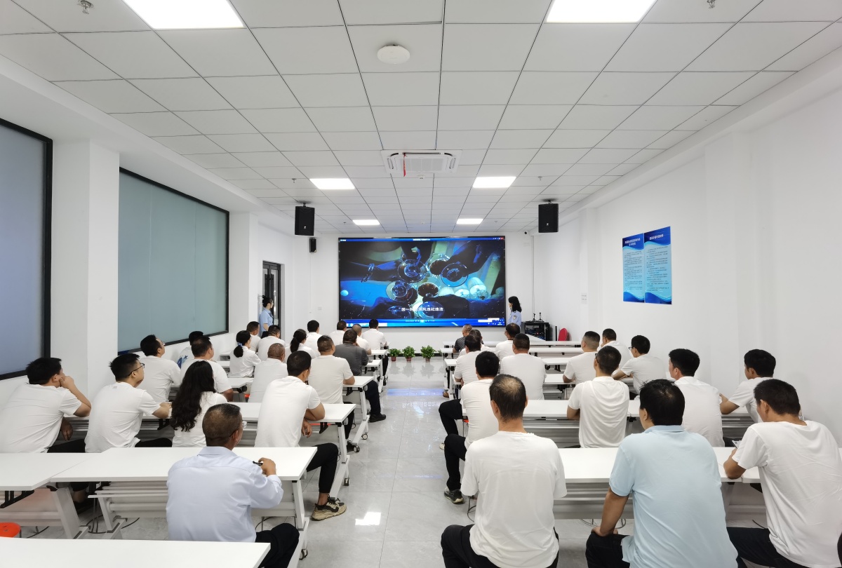 狼人无码精华av午夜精品